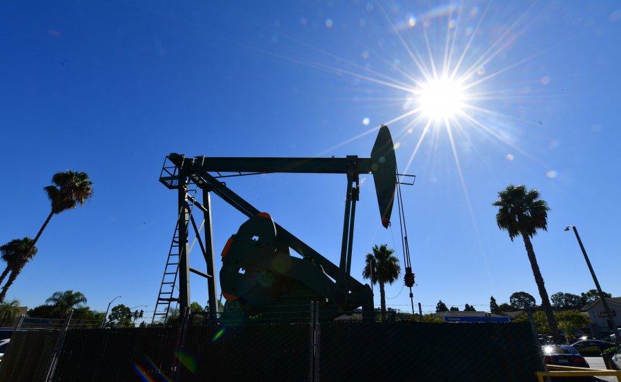 Oil prices jump in global markets