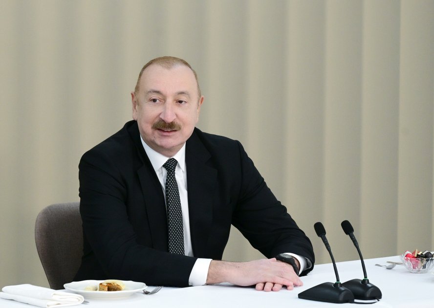     Ilham Aliyev:   Heute ist ein sehr bedeutsamer Tag in der Geschichte von Aghdam  