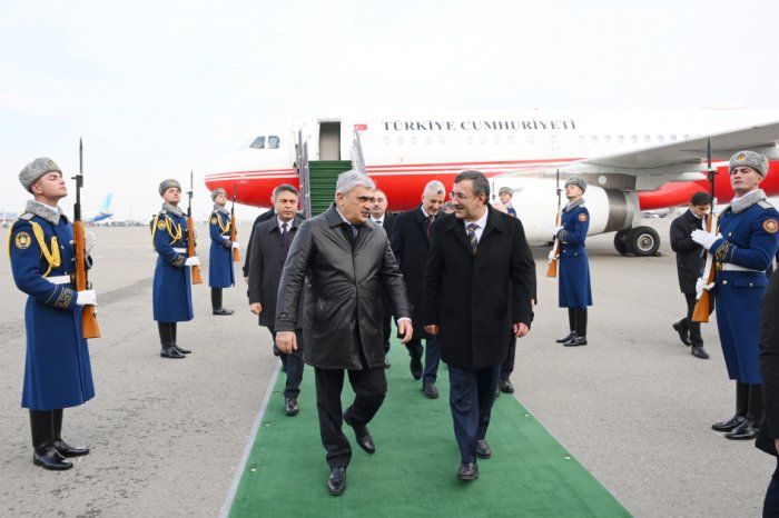   Turkish Vice President arrives in Azerbaijan  