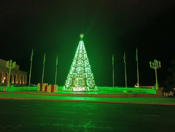  La ciudad de Khankendi se llena de ambiente festivo 