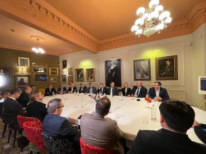 Rumıniyada Ümummilli Liderin xatirəsi anılıb |    FOTOLAR   