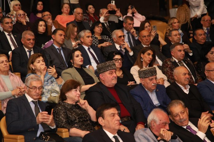 Ağaverdi Paşayevin 75 illik yubileyi qeyd edilib -    FOTOLAR   