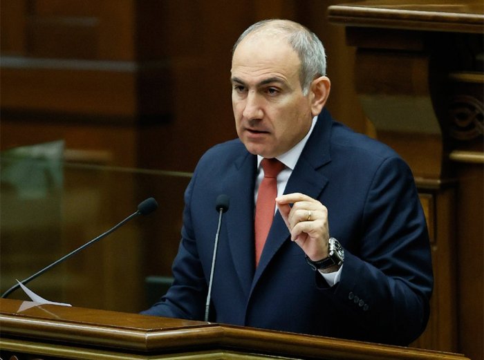     Paşinyan:    "Bakı ilə əlaqələrimizdə etimad mütləqdir" 