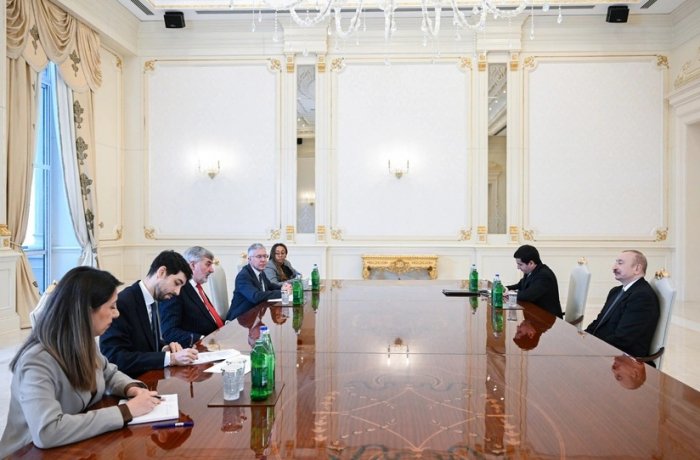   Ilham Aliyev empfing den britischen Handelsgesandten in Aserbaidschan  