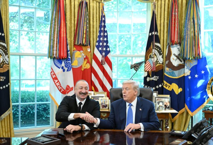   El Presidente de EE. UU., Donald Trump, agradece al Presidente Ilham Aliyev  