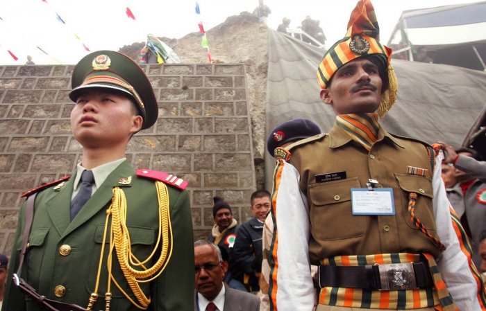       WSJ:    “Hindistan sərhədlərini möhkəmləndirir”   