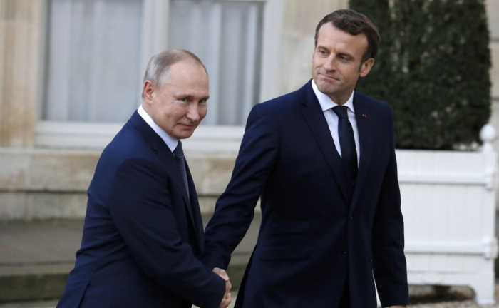       Makron:    “Putinlə dialoq bərpa olunmalıdır”   