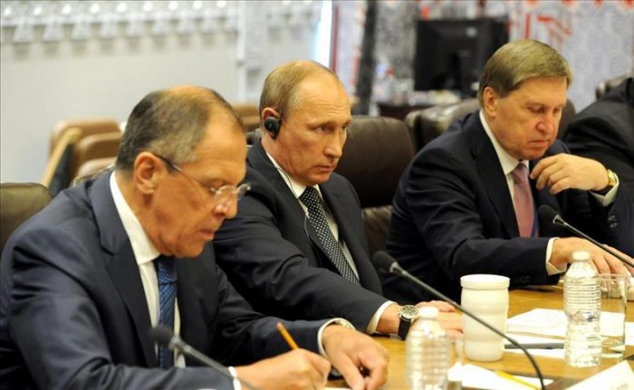 Suriyalı nazirlər Kremldə Putinlə görüşüblər
