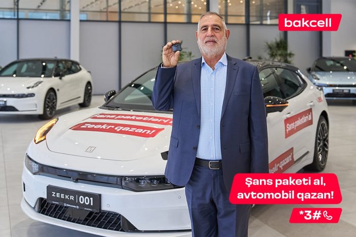    Lotereyanın şanslı qalibi “Zeekr 001”-in açarını təhvil aldı!  
  