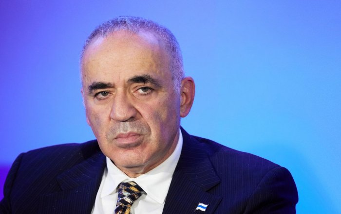 Kasparova qarşı qiyabi həbs hökmü çıxarılıb
