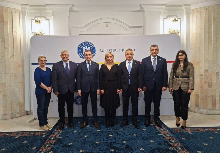 Vəkillər Kollegiyasının rəhbərliyi Rumıniyanın Ədliyyə Nazirliyində görüş keçirib