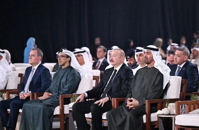   Ilham Aliyev nahm an einer Reihe von Veranstaltungen in Abu Dhabi teil  