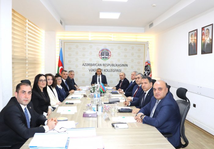    Vəkillər Kollegiyası Rəyasət Heyətinin növbəti iclası keçirilib  
  