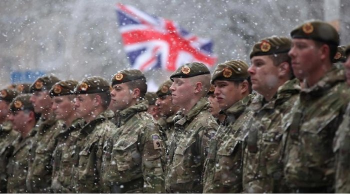 Böyük Britaniya Ukraynadakı hərbi qulluqçularının sayını artırıb  

