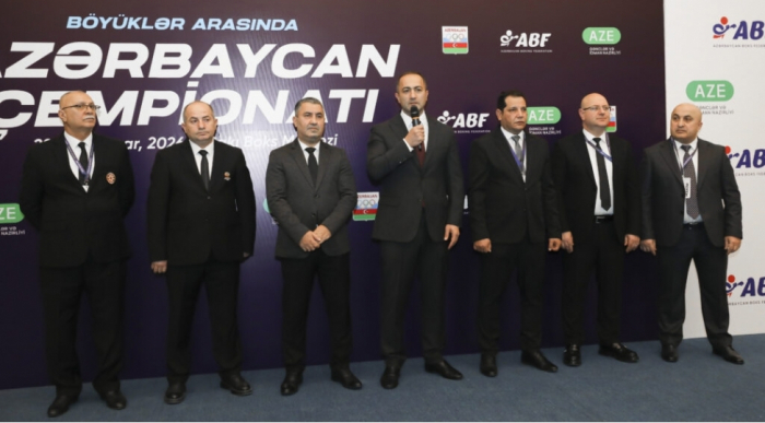    Boks üzrə Azərbaycan çempionatının açılış mərasimi keçirilib  
   