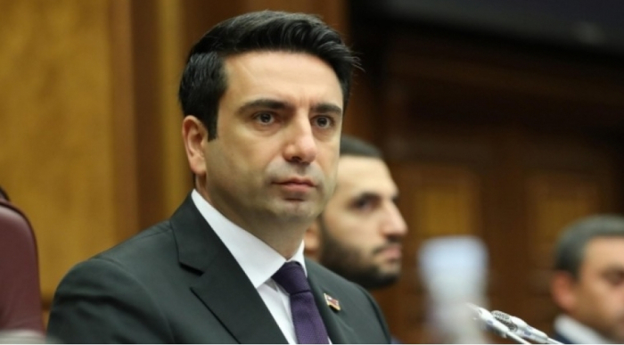 Simonyan Rusiyaya səfər edəcək  
