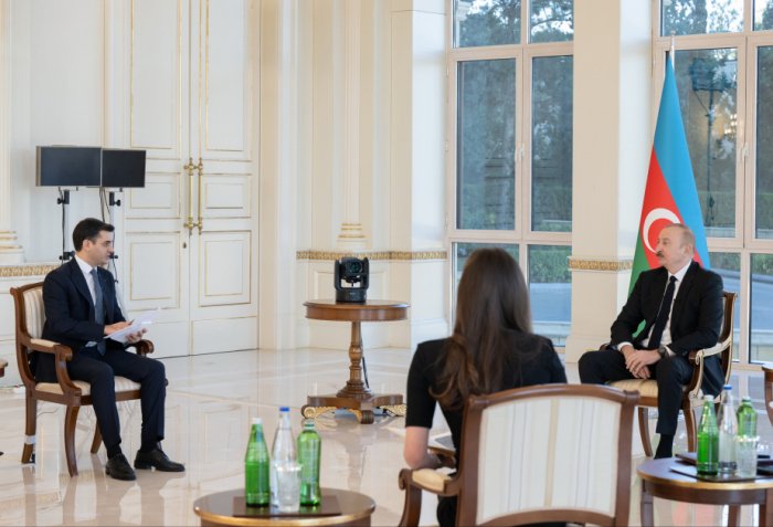       Azərbaycan Prezidenti:    "Co Bayden 907-ci düzəlişin qəbul edilməsində çox böyük fəallıq göstərib"  
   
