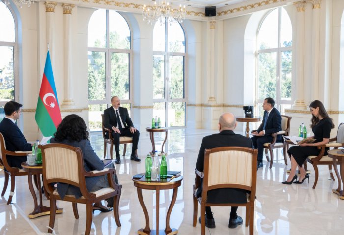  "Naxçıvanı Türkiyə ilə də birləşdirə biləcək dəmir yolu mütləq olmalıdır" 
