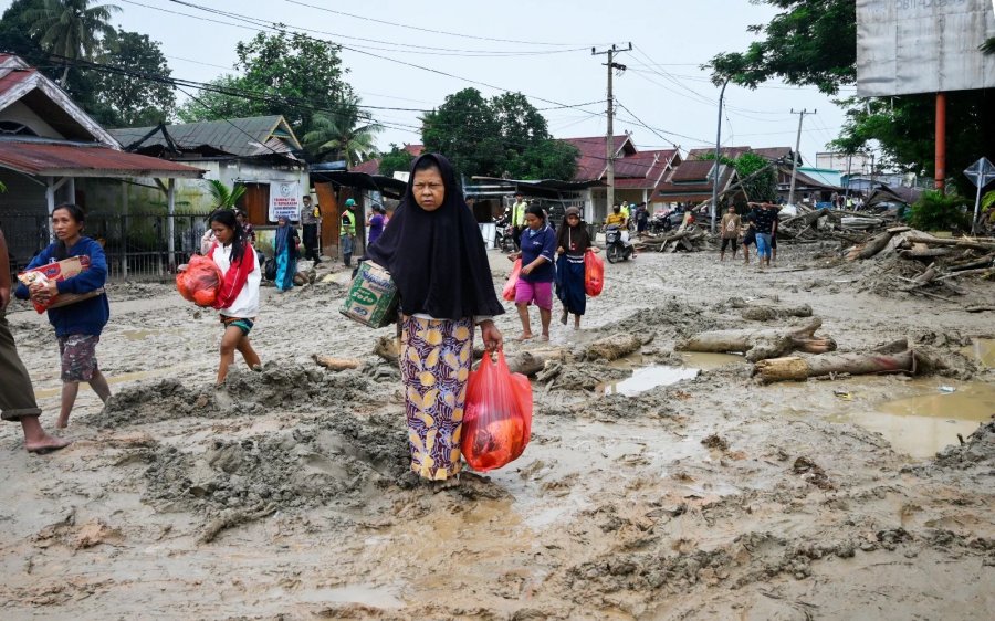 Flash floods in Indonesia