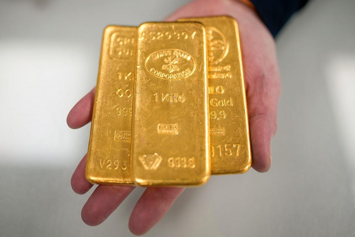 Gold price grows by $17 on global market