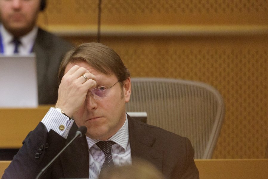 Oliv&eacute;r V&aacute;rhelyi denies knowledge of alleged spy ring run from his office