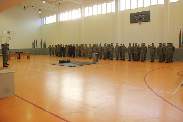   Azerbaijan Army holds kettlebell lifting championship  
