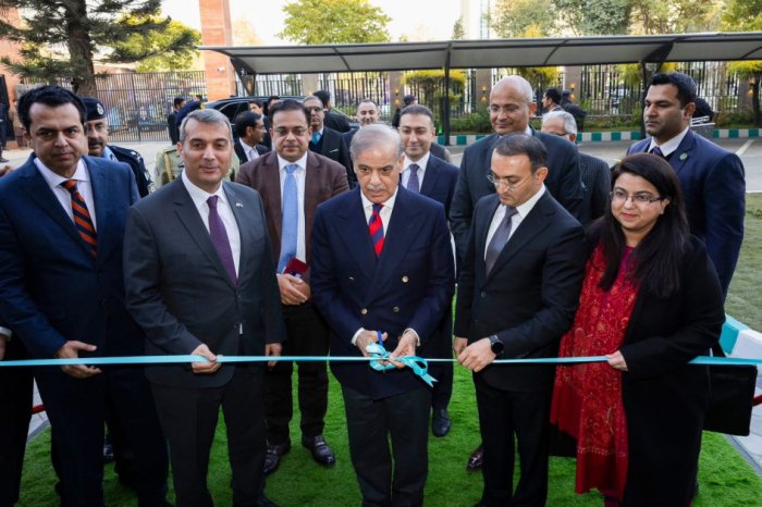  Le premier centre de services ASAN ouvre ses portes au Pakistan 