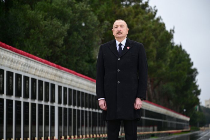   President Ilham Aliyev paid tribute to 20 January martyrs -   PHOTOS    