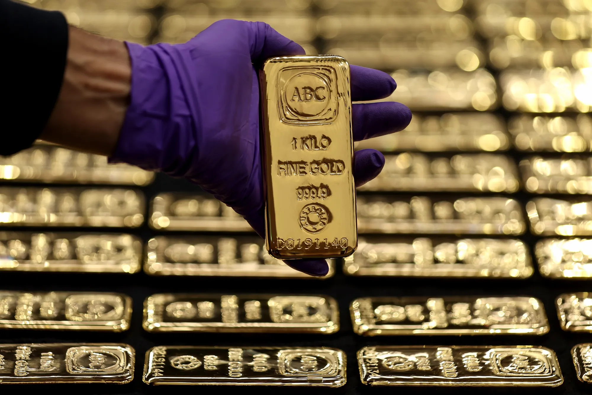 Gold prices reach new all-time high