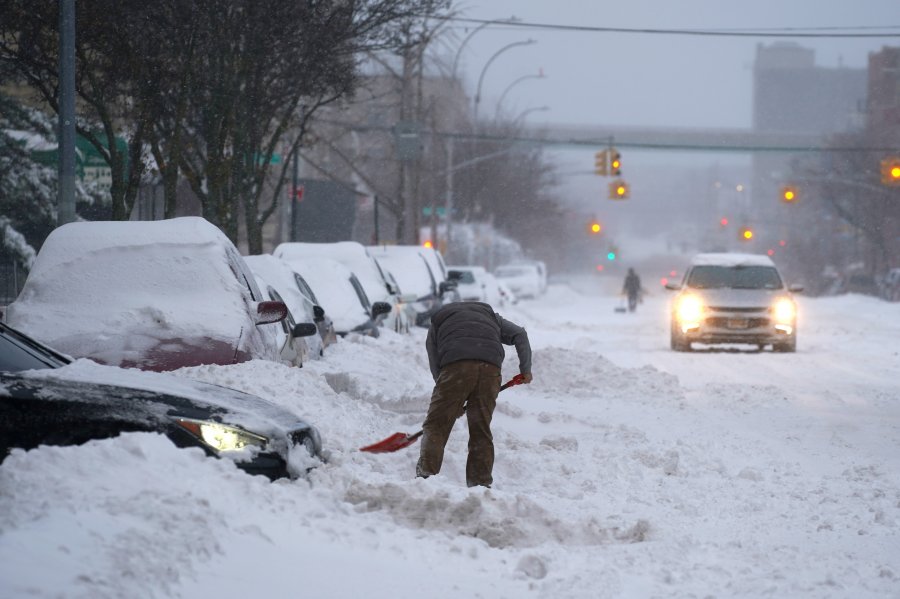 At least 30 dead from effects of winter storm as more freezing cold pummels US