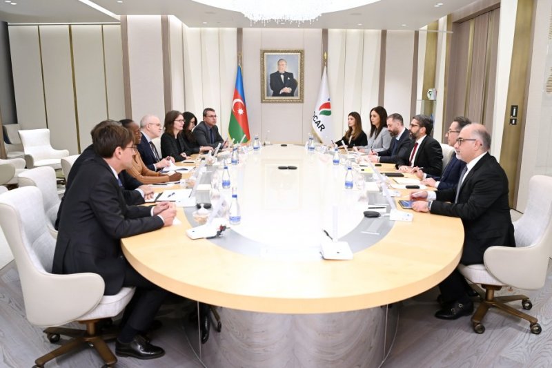   SOCAR, World Bank discuss implementation of green energy corridors  
