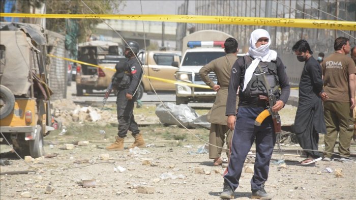 1 killed, 14 injured in blast in SW Pakistan