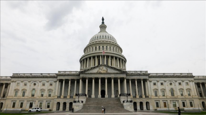US government temporarily shuts down