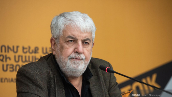       Erməni mütəxəssis:    "İranda aksiyalar rejimi dəyişdirməyəcək" |  VİDEO    
