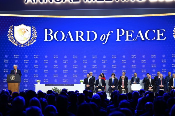  Ilham Aliyev en la ceremonia de firma de la "Carta de la Junta de la Paz" 