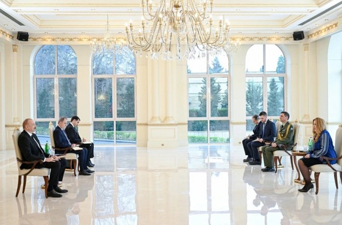     Ilham Aliyev:   Ich hoffe, dass es in Zukunft mehr Kontakte mit griechischen Wirtschaftsvertretern geben wird  