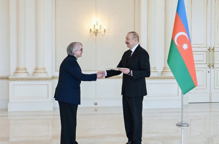  Ilham Aliyev hat das Beglaubigungsschreiben der neuen australischen Botschafterin in Aserbaidschan entgegengenommen 