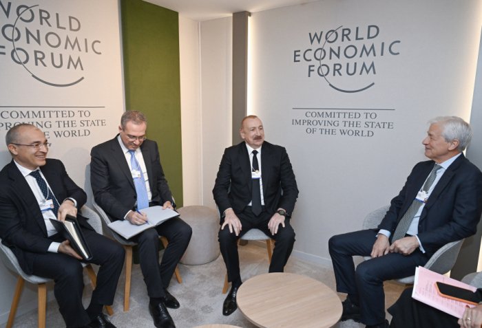   President Ilham Aliyev met with Chairman and Chief Executive Officer of JPMorgan in Davos  