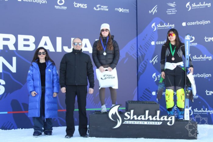 Winners of first-ever international alpine skiing tournament in Azerbaijan awarded