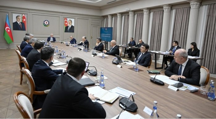    İqtisadi Şuranın iclası keçirilib.    
