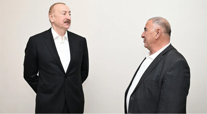    Prezident İlham Əliyev Xocavənd kəndinə köçmüş sakinin evində olub, söhbət edib  