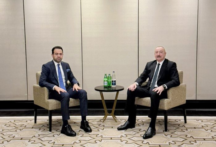    Prezident Müsəlman Ağsaqqalları Şurasının baş katibi ilə görüşüb   