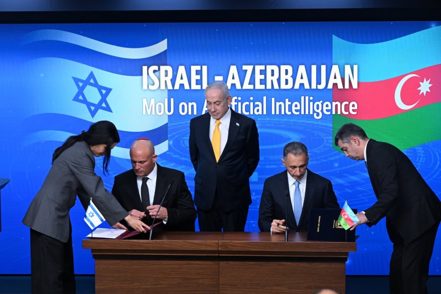   Aserbaidschan und Israel unterzeichnen Kooperationsabkommen im Bereich KI  
