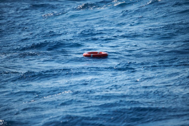   53 migrants dead or missing after boat capsizes off Libya  