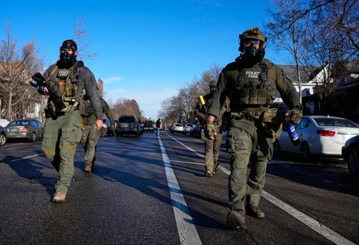 Trump administration to withdraw 700 immigration agents from Minnesota