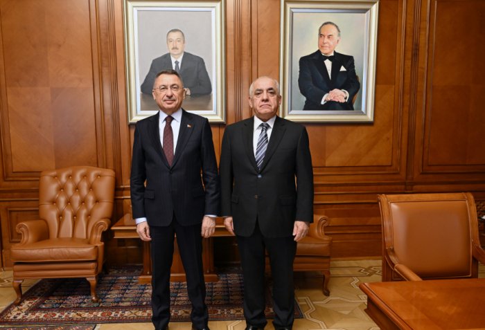   Azerbaijani PM meets Turkish Parliament Committee chairman  