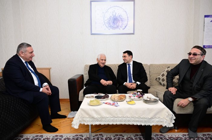 Nəriman Həsənzadə evində ziyarət olunub