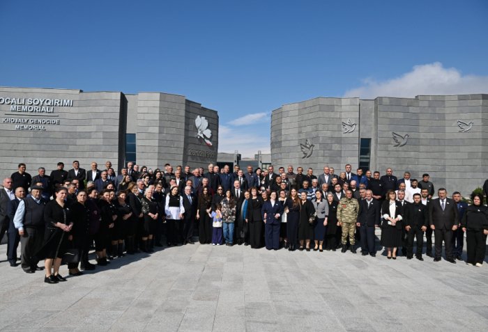 Presidente Ilham Aliyev comparti&oacute; un video sobre su visita a Joyal&iacute; en sus cuentas en redes sociales 