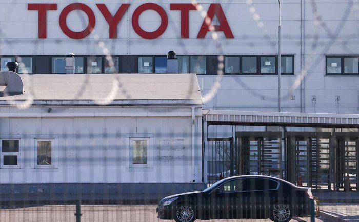   Avtomobil şirkətləri Rusiyada yenidən fəaliyyətə başlayır   