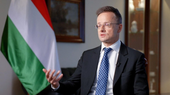       Budapeşt:    “Bu, bizim müharibəmiz deyil”   